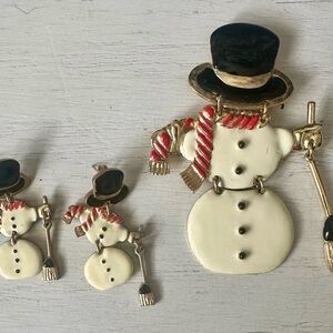 Don Lin Charming Snowman Pin and Earrings Set - Black and Cream